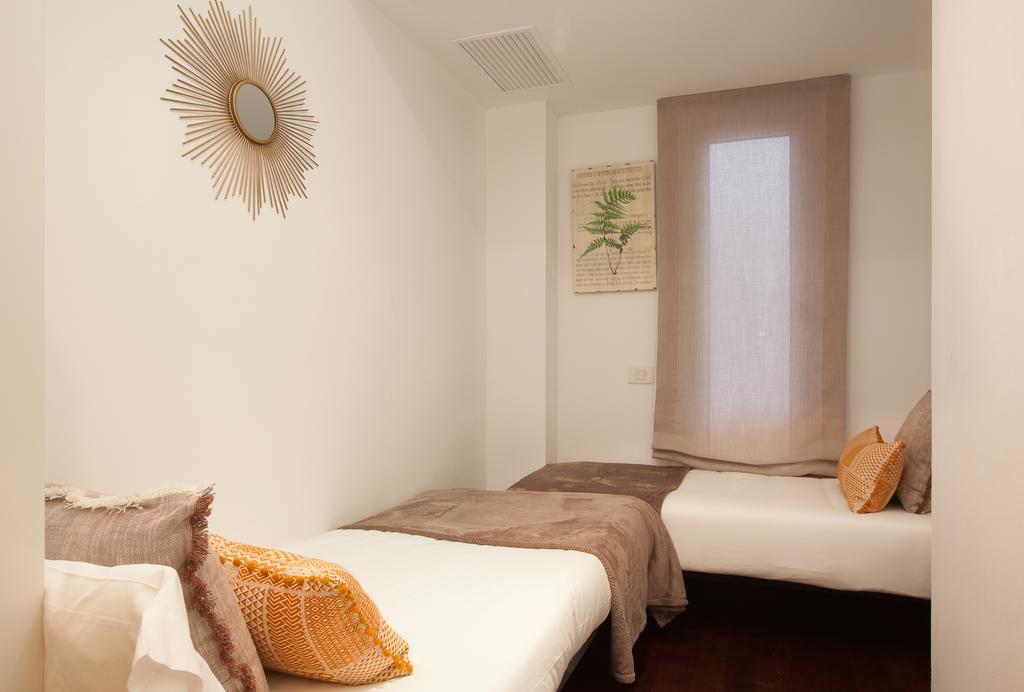 Click&Flat Europa Fira Apartments 오스피탈레트 데 요브레가트 외부 사진