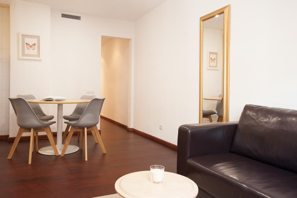 Click&Flat Europa Fira Apartments 오스피탈레트 데 요브레가트 외부 사진